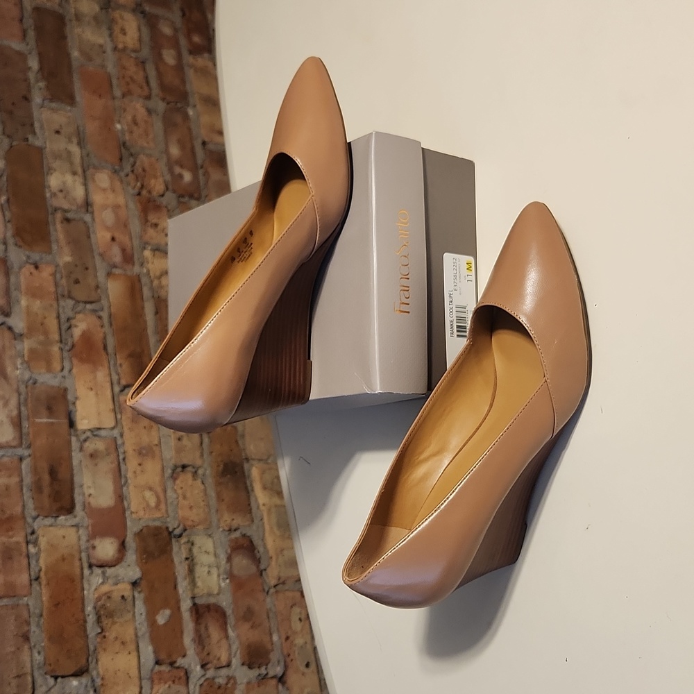 NWT Franco Sarto Frankie wedge, Cool Taupe Size 11